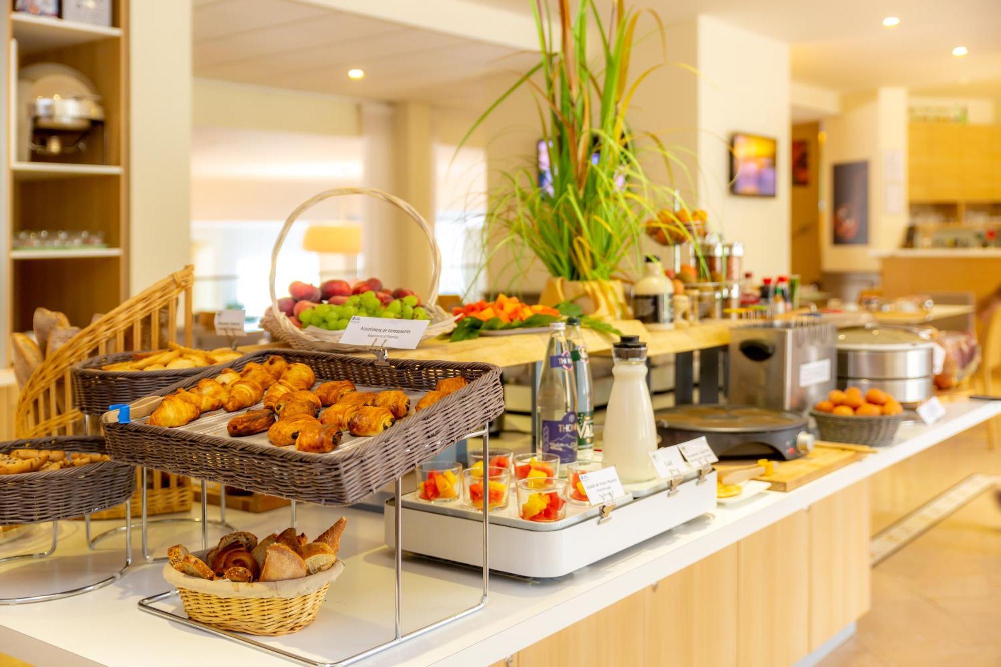 Best Western Sevan Parc Hotel Pertuis Zewnętrze zdjęcie